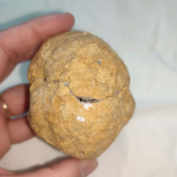 Natural Crack-open Geode - Picture 2 of 8